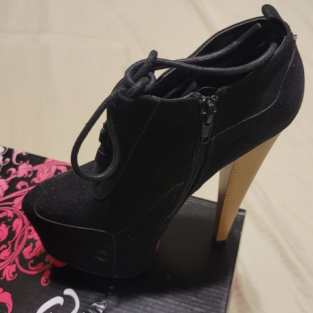High heels pumps shoes